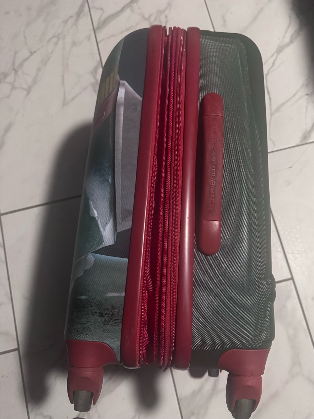 Green Hardshell Carry-On with red Accents - Picture 11 of 11